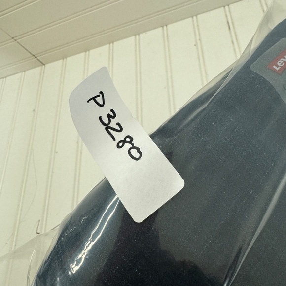 NEW Levis Classic Straight 6L Pant - Picture 9 of 9
